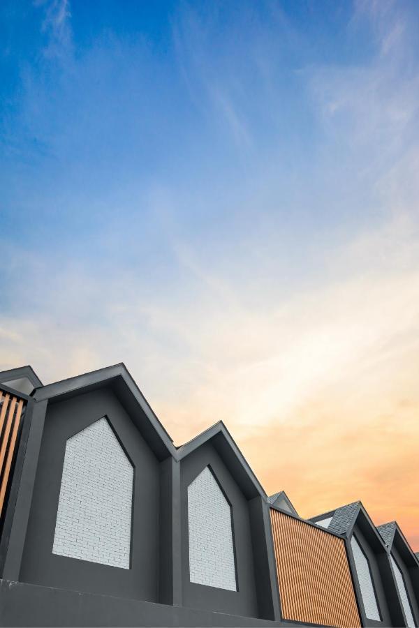 Apartamento Nidhra นิทรา Ban Lat Krachaeng Exterior foto